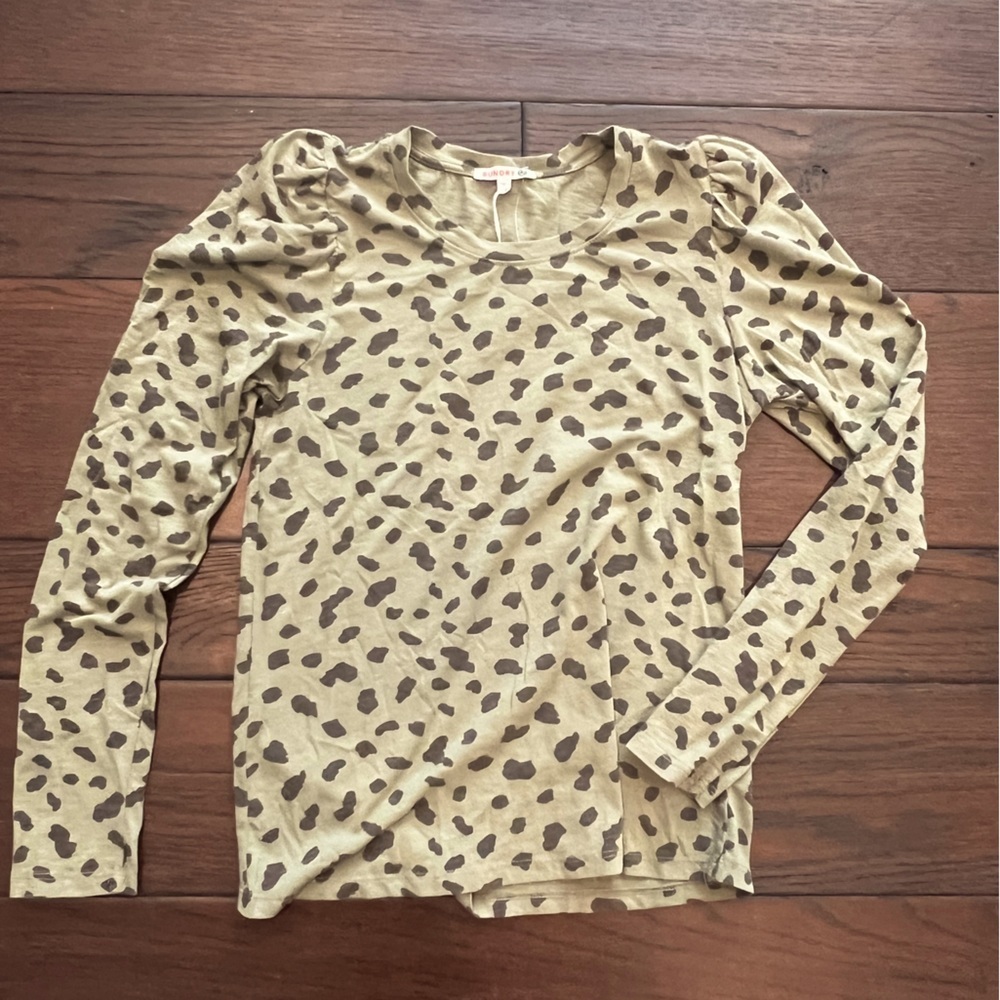 NWOT Sundry shirt
